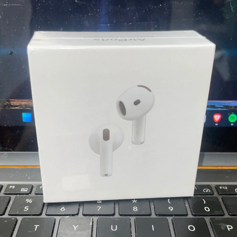 AirPod 4 noise cancellation